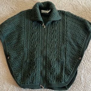 Aran Crafts, Irish, 100% merino wool poncho with zipper. Size M/L.